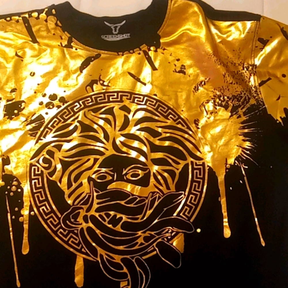 Screenshot brand shirt